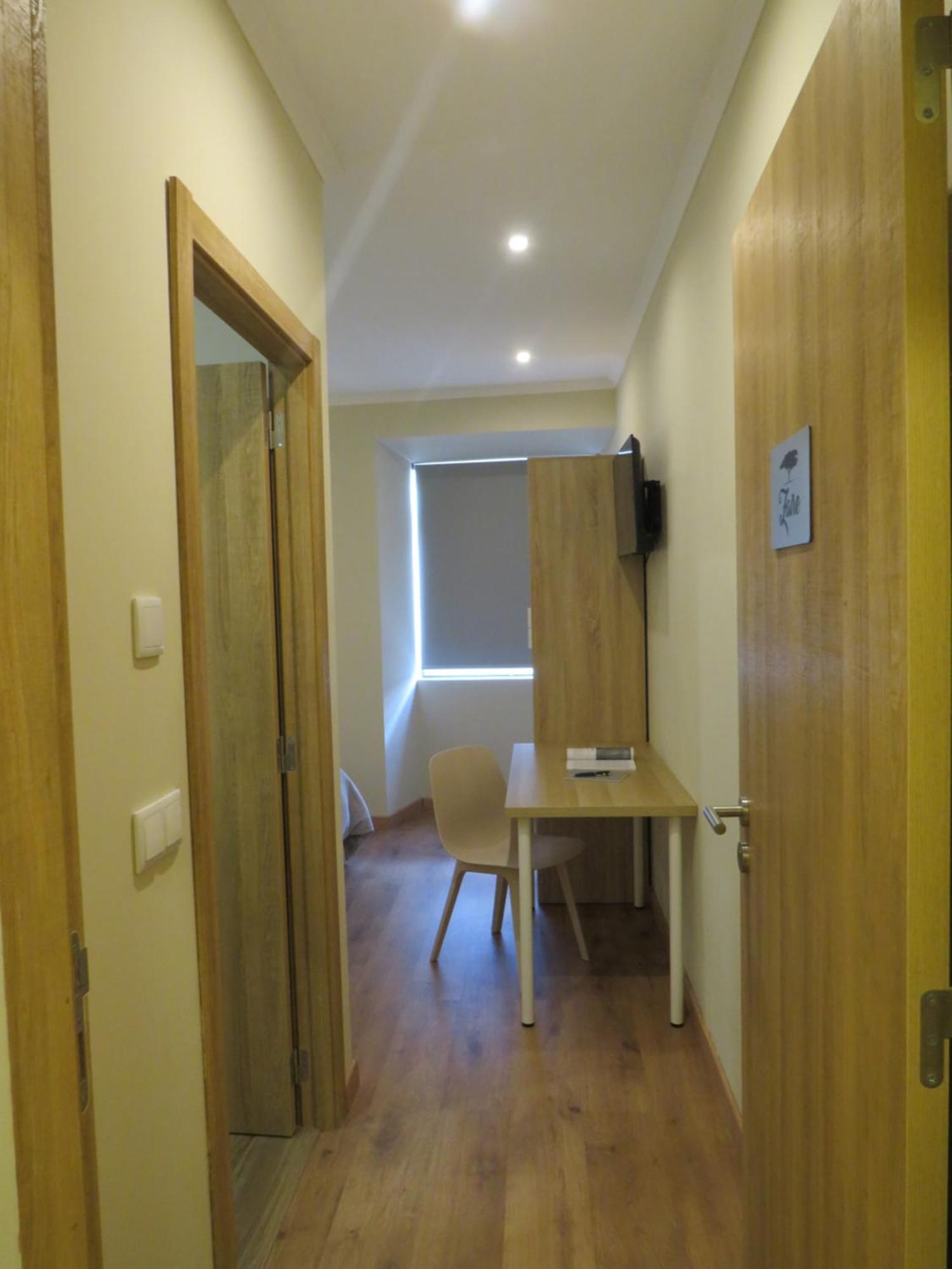 Acacias Rubras Hostel Ferreira do Zezere Phòng bức ảnh
