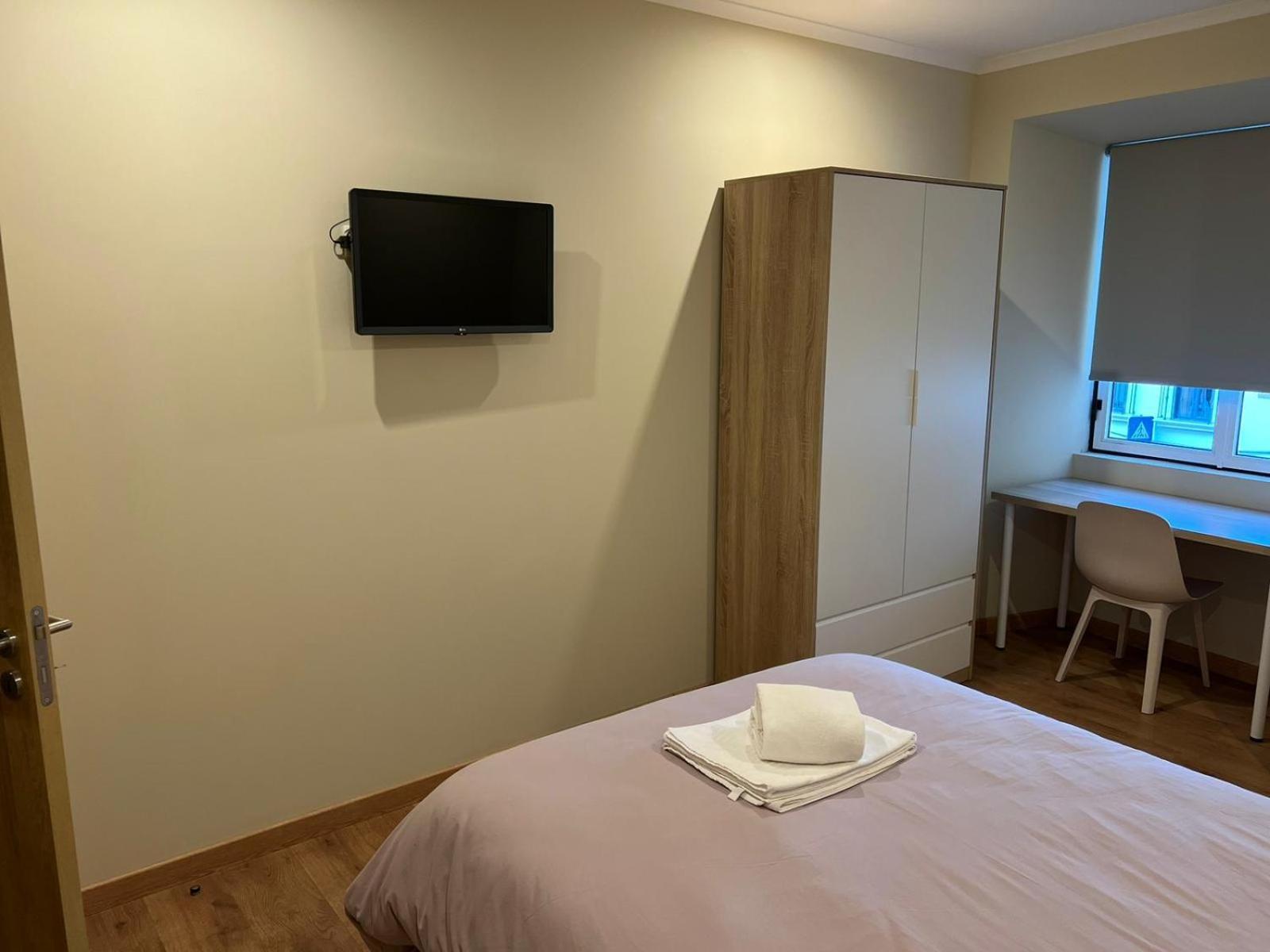 Acacias Rubras Hostel Ferreira do Zezere Ngoại thất bức ảnh