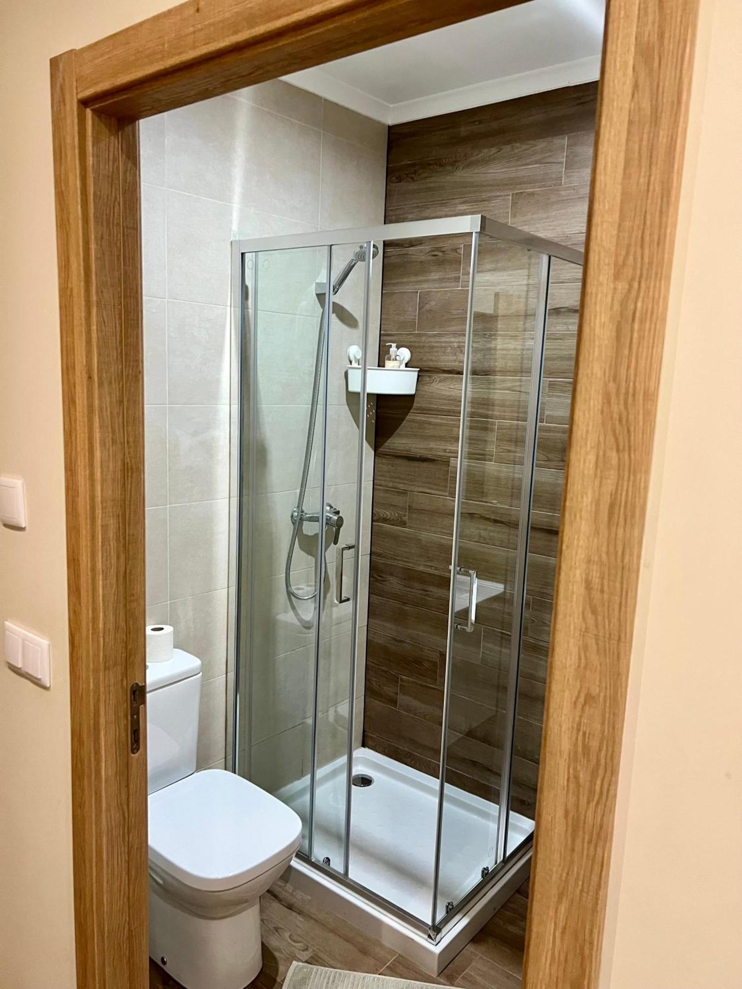 Acacias Rubras Hostel Ferreira do Zezere Ngoại thất bức ảnh